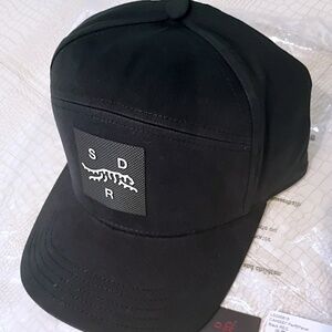 (Sold Out/Retired) Tiger Woods Performance 5 Panel Regular Black